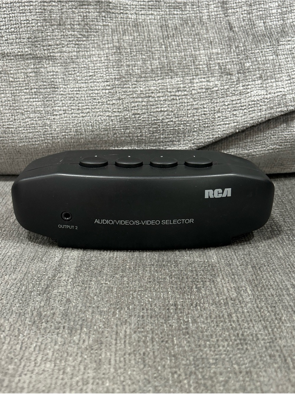 RCA VH911 4 Input Selector Switch S-Video & RCA  TV Video Gaming Audio Stereo AV